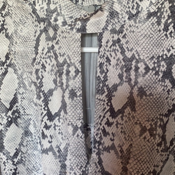 Frame Stylish Python Silk Sleeveless top with keyhole front. Chic and Lux style. - Picture 4 of 9